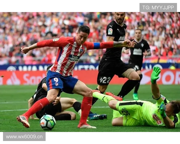 曼城中场控制力下滑,结构变化暴露稳定性问题 曼城中场控制力下滑,结构变化暴露稳定性问题