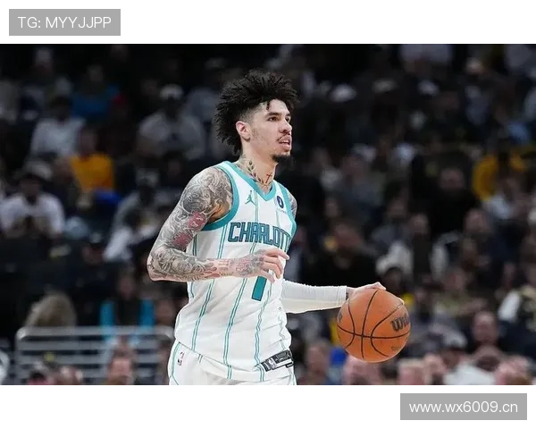 拉梅洛·鲍尔无球跑动串联进攻，改变黄蜂战术节奏